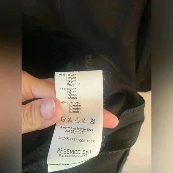 Peserico Black Mini Dress, Italian Designer Size 42 US Size 6 Quiet Luxury - Picture 8 of 10